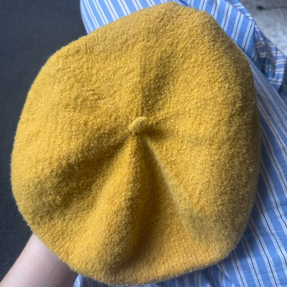 Cozy Mustard Beret